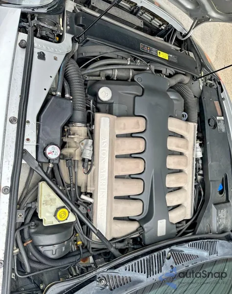 2001 Aston Martin Db7 Vantage z USA, uszkodzony, nr VIN SCFAB42371K401730